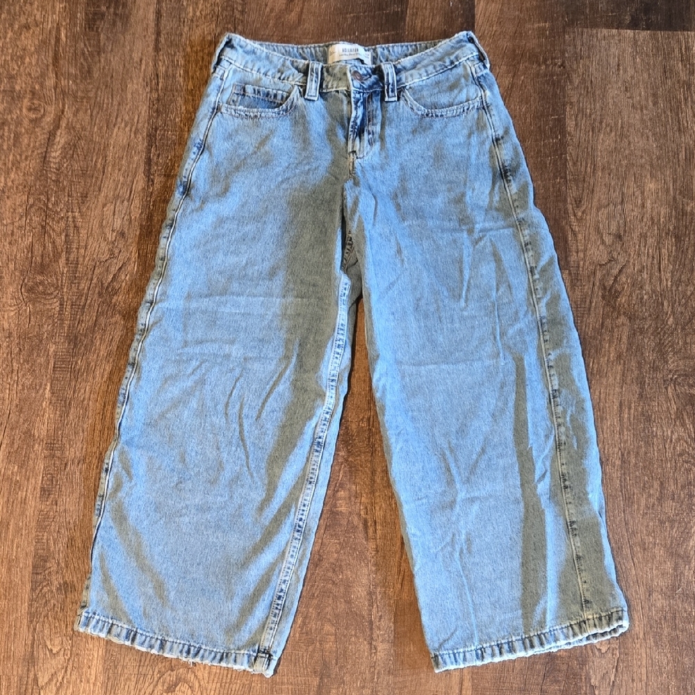 Hollister Low-Rise Super Baggy Jeans
